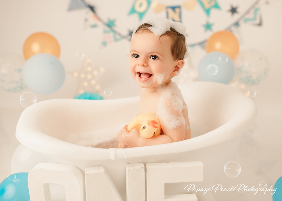 Cake smash session milton keynes 
