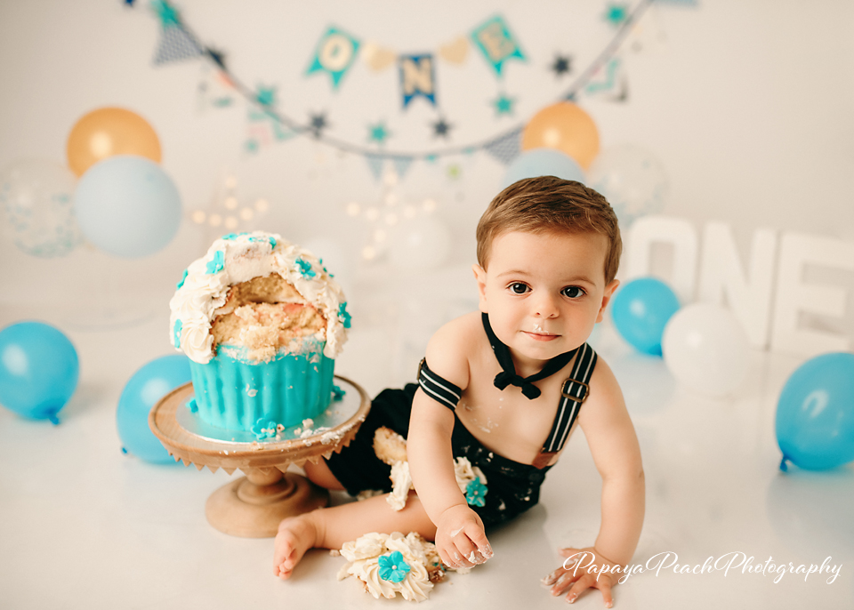 Cake smash session milton keynes