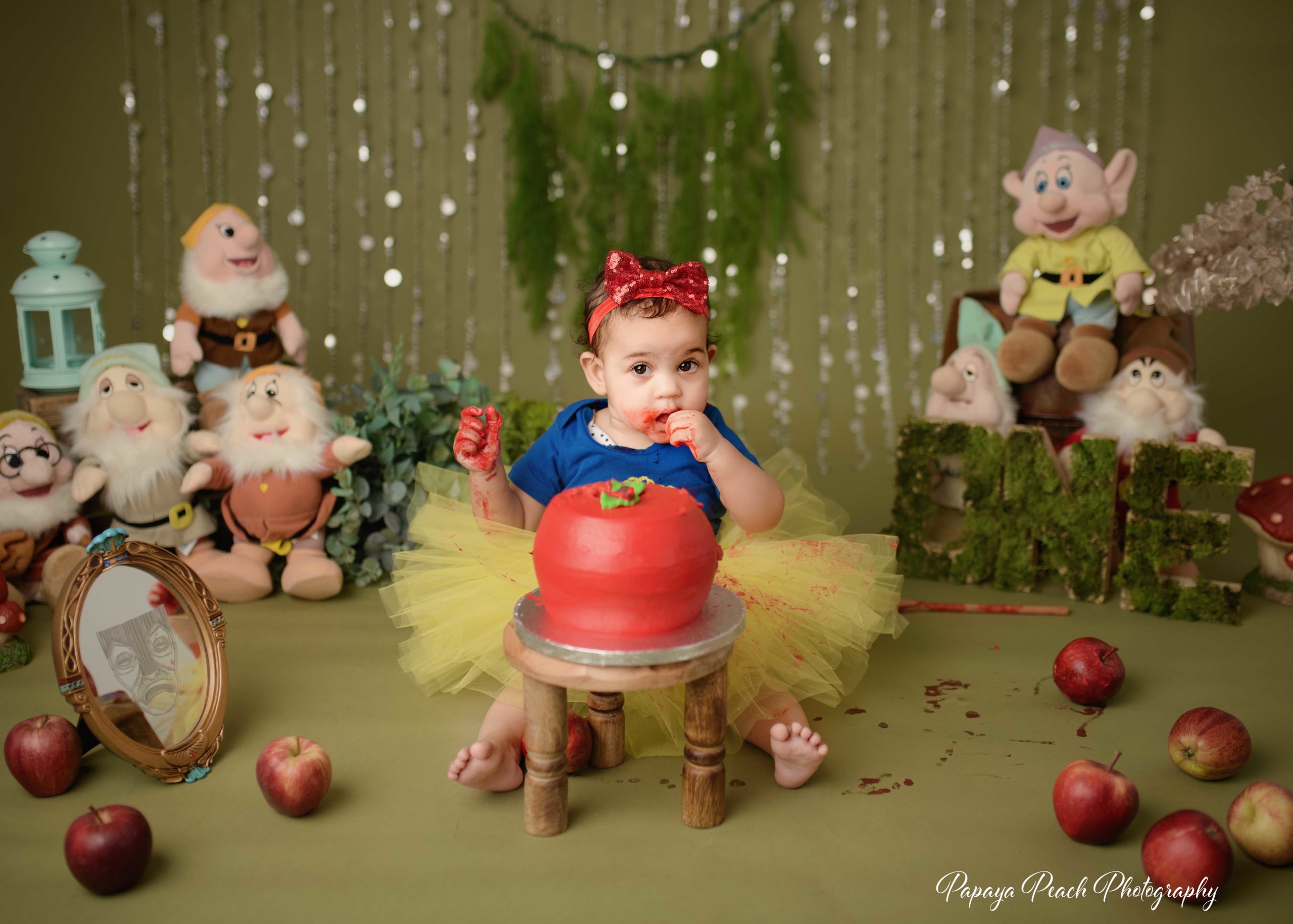 Cake smash session milton keynes