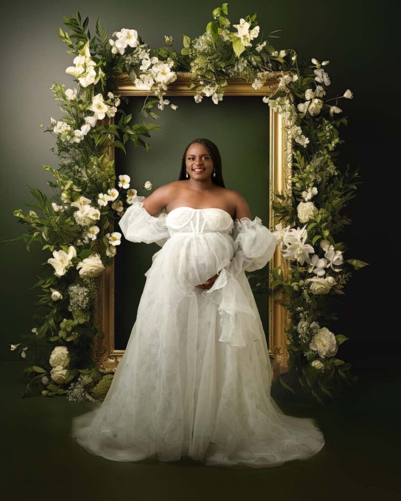 how to pose for maternity photography