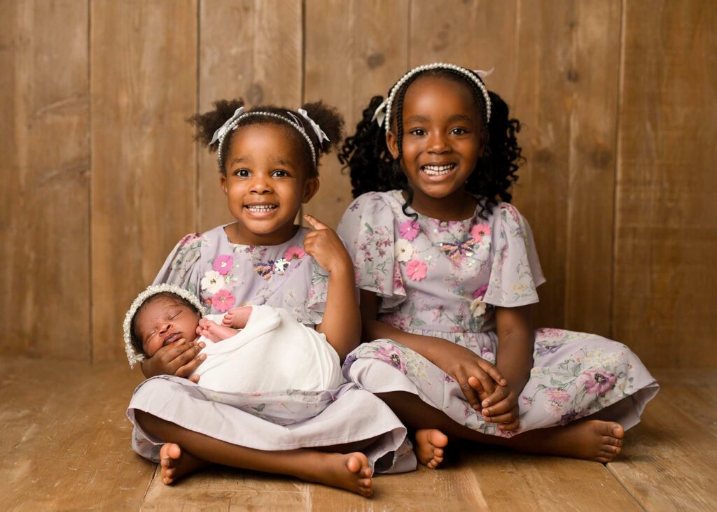 Newborn and Sibling Photoshoot