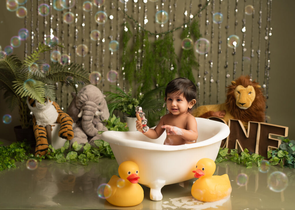 Jungle safari cake smash milton keynes