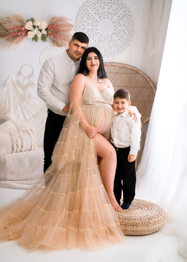 Maternity Photographer in Milton keynes