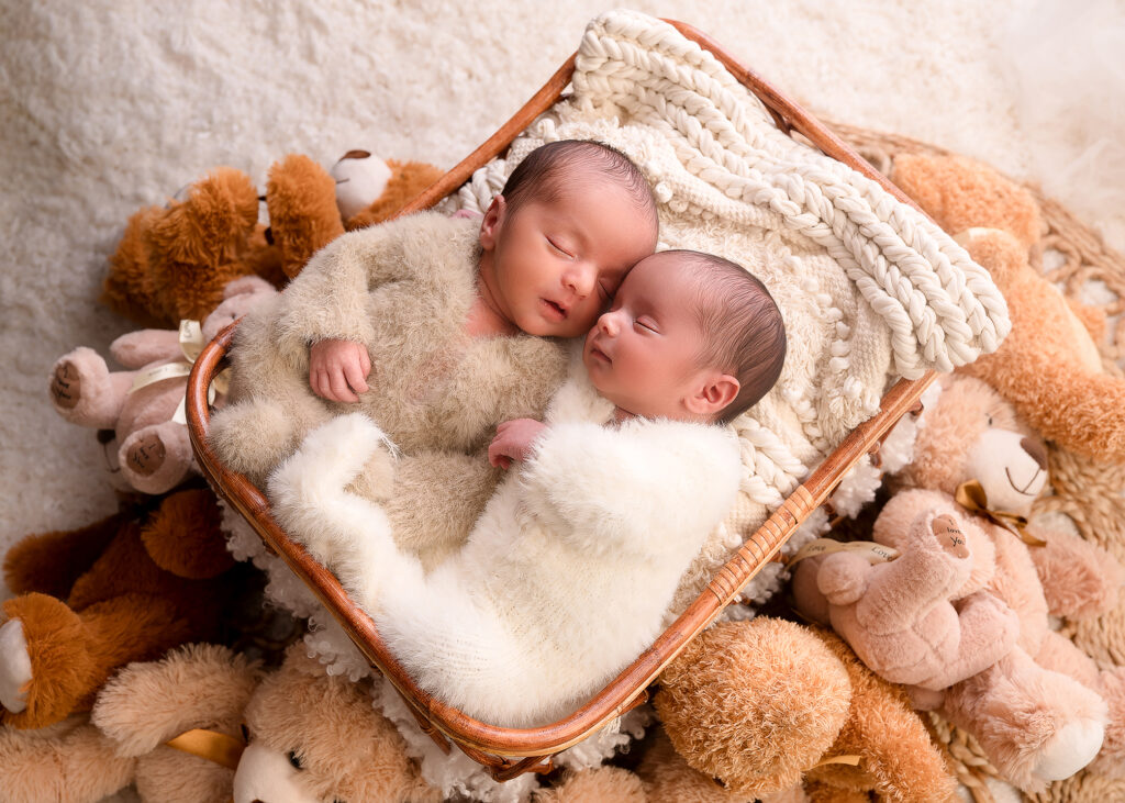 newborn twin photoshoot 