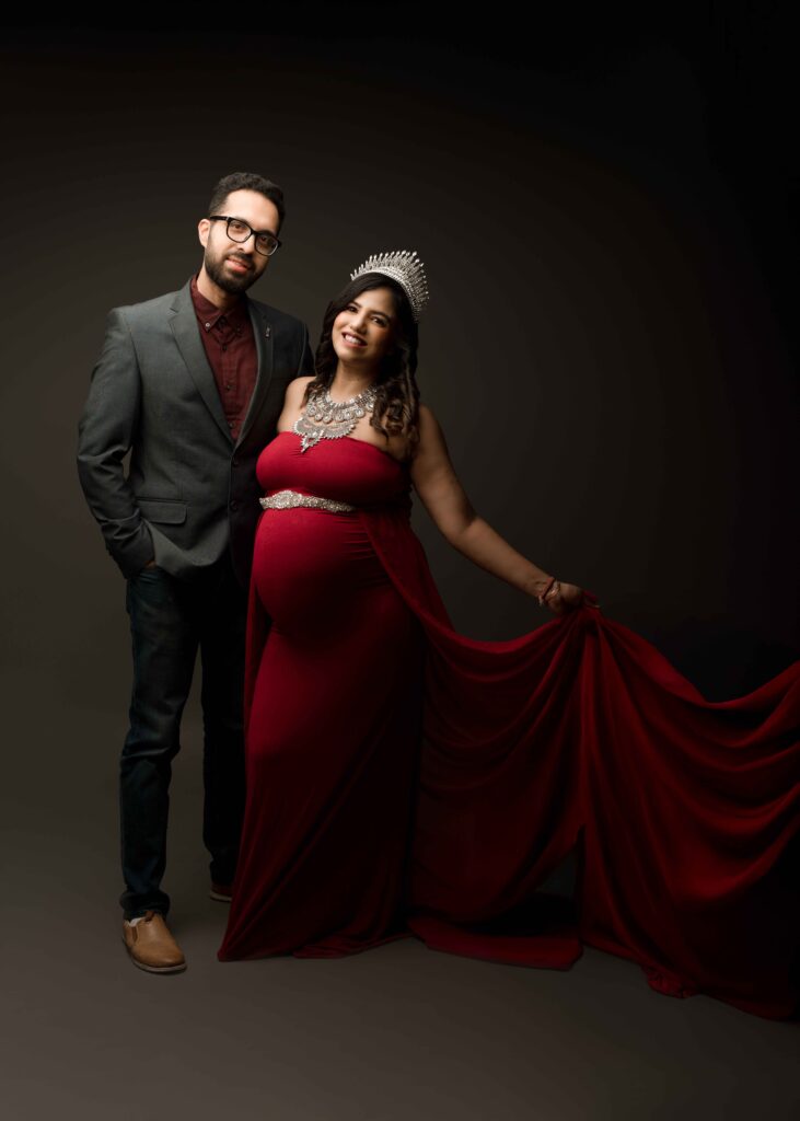 twin pregnancy photoshoot