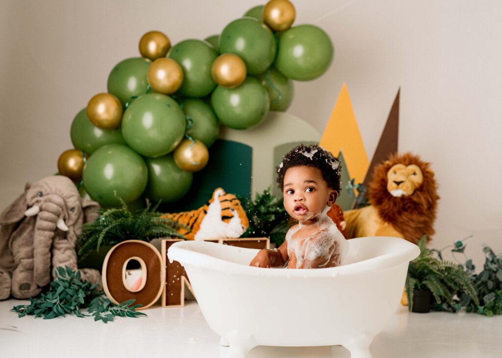 cake smash photoshoot in Milton Keynes