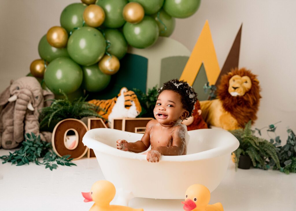 cake smash photoshoot in Milton Keynes